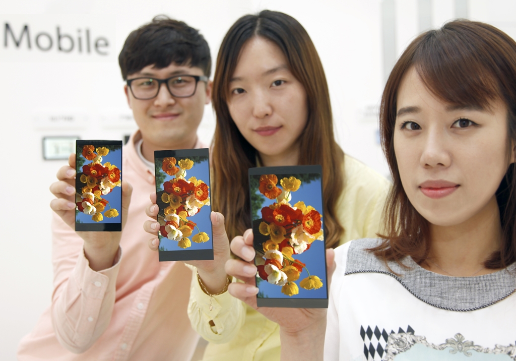 LG Display Launches 5.5-inch QHD LCD Panel for Smartphones to Achieve a Quantum Jump in Color Gamut and Brightness